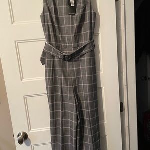 RW&Co Jumpsuit Size 4 NWT